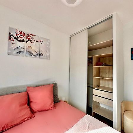 Апартаменты Le Boudoir - 2 Pieces Et Parking Ле-Плесси-Робинсон Экстерьер фото
