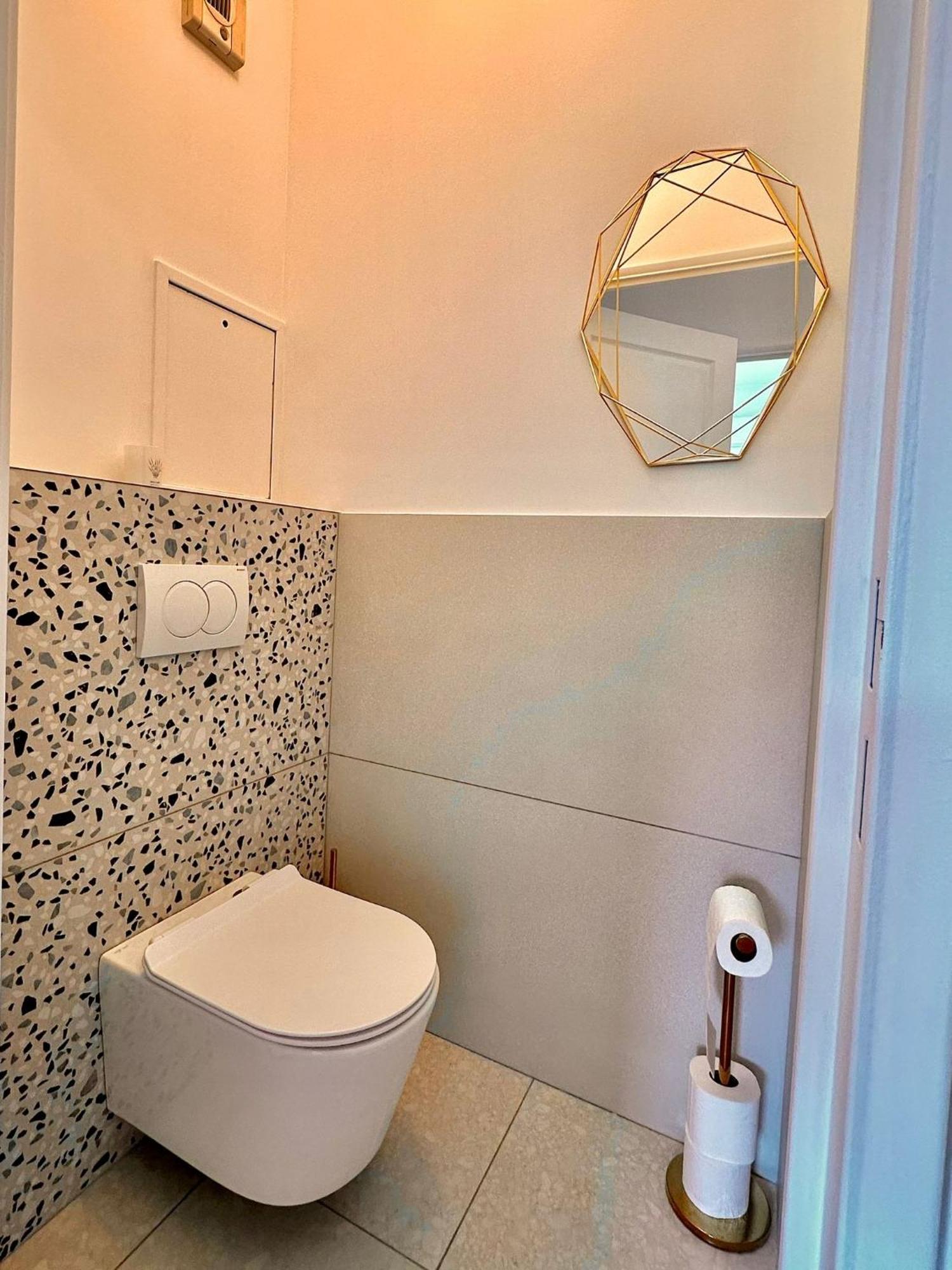 Апартаменты Le Boudoir - 2 Pieces Et Parking Ле-Плесси-Робинсон Экстерьер фото